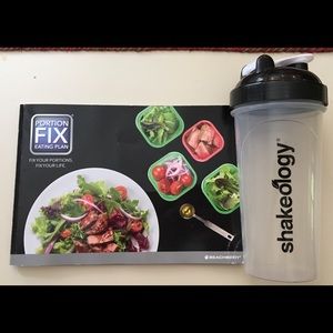 Shakeology Cup and Portion Fix Recipe Book